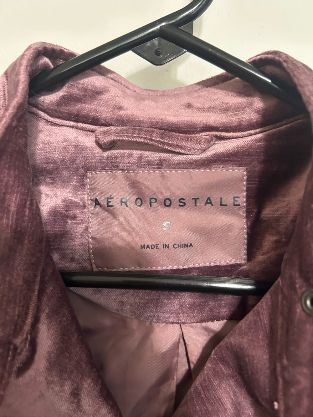 NWOT velvet moto jacket in mauve color from aeropostale - Picture 6 of 7